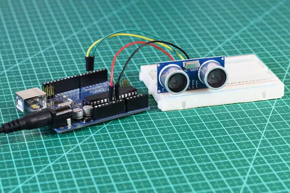 Conexão sensor ultrassônico HC-SR04 ao Arduino
